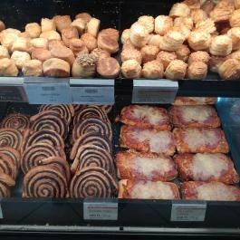 Lipóti Pékség & Kávézó - Karinthy Frigyes út Budapest - Étel/ital