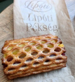 Lipóti Pékség & Kávézó - Allee Bevásárlóközpont
