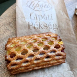 Lipóti Pékség & Kávézó - Allee Bevásárlóközpont Budapest - Étel/ital