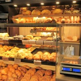 Lipóti Pékség & Kávézó - Békásmegyeri Piac Budapest - Étel/ital