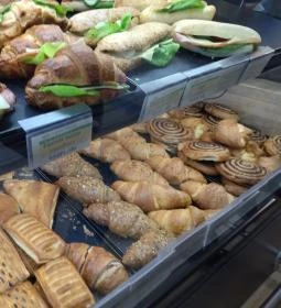 Lipóti Pékség & Kávézó - Fehérvári út