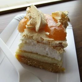 Lipóti Pékség & Kávézó - Fehérvári út Budapest - Étel/ital