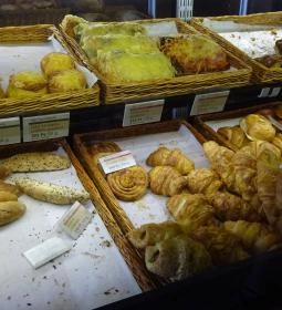 Lipóti Pékség & Kávézó