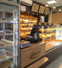 Lipóti Pékség & Kávézó - Heltai Jenő tér