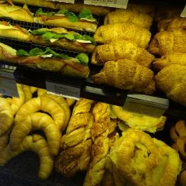 Lipóti Pékség & Kávézó - Hollán Ernő utca Budapest - Étel/ital