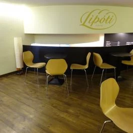 Lipóti Pékség & Kávézó - Keleti Pályaudvar Budapest - Belső