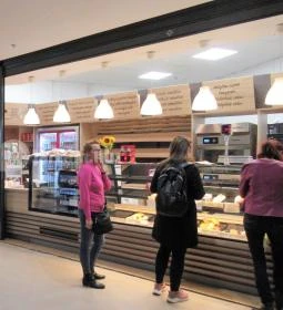 Lipóti Pékség & Kávézó - Lurdy Ház