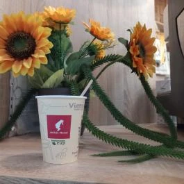 Lipóti Pékség & Kávézó - Lurdy Ház Budapest - Étel/ital