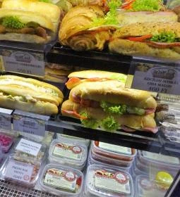 Lipóti Pékség & Kávézó - Magyar utca