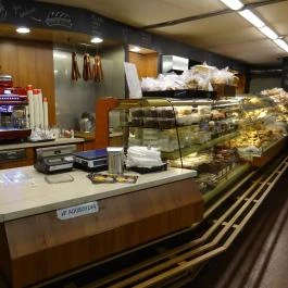 Lipóti Pékség & Kávézó - Népliget Budapest - Belső