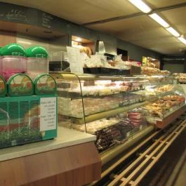 Lipóti Pékség & Kávézó - Népliget Budapest - Étel/ital