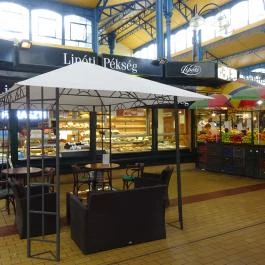 Lipóti Pékség & Kávézó - Rákóczi téri Vásárcsarnok Budapest - Belső