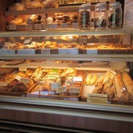 Lipóti Pékség & Kávézó - Mester utca Budapest - Étel/ital