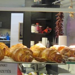 Lipóti Pékség - Nyugati tér, Budapest - Étel/ital