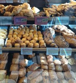 Lipóti Pékség - Pesterzsébet