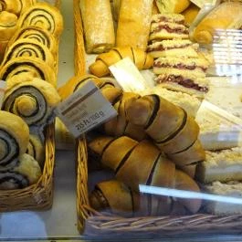 Lipóti Pékség & Kávézó - Szent István körút Budapest - Étel/ital