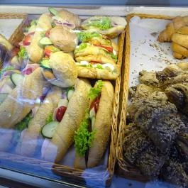 Lipóti Pékség & Kávézó - Szent István körút Budapest - Étel/ital