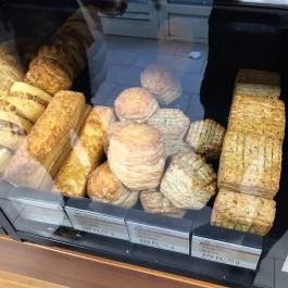 Lipóti Pékség TH Budapest - Étel/ital