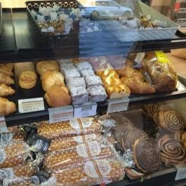 Lipóti Pékség Vác - Étel/ital