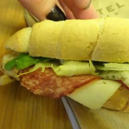 Lipóti Pékség Vác - Étel/ital