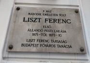 Liszt Ferenc szobra - Nádor utca Budapest