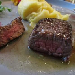 Little Budapest Restaurant & Piano Bar Budapest - Étel/ital