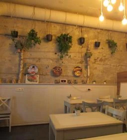 Little Geisha Can Cook