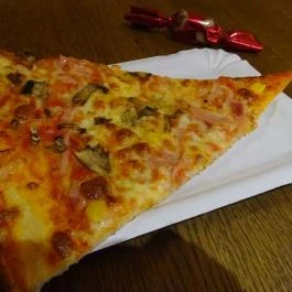 Local Korner - Szondi utca, Budapest - Étel/ital