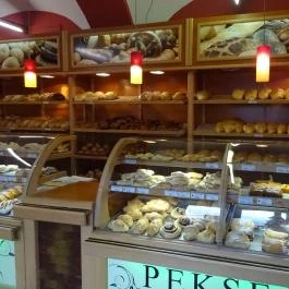 Loera Pékség Mosonmagyaróvár - Belső