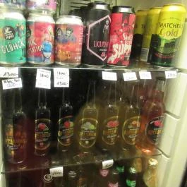 London Stone Pub, Budapest - Étel/ital