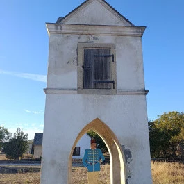 Lőportorony Csákvár - Külső kép