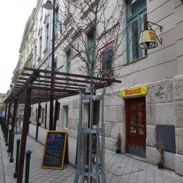 Loyola Café Budapest - Külső kép