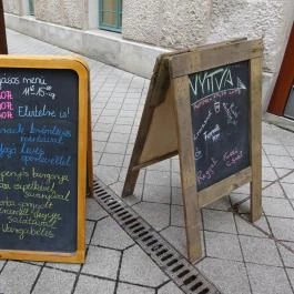 Loyola Café Budapest - Étel/ital