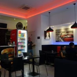 Lucky 7 Burgers & More Budapest - Belső