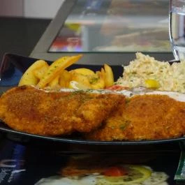 Lucky 7 Burgers & More Budapest - Étel/ital