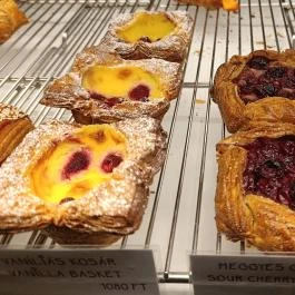 LUI Rakpart, Budapest - Étel/ital