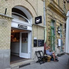 Lumen Kávézó - Mikszáth Kálmán tér, Budapest - Külső kép