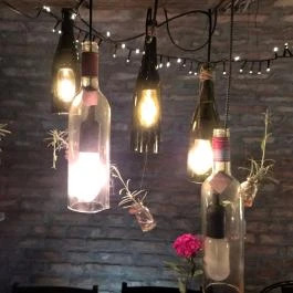 Lusta Páva Borbár és Pince Monor - Belső