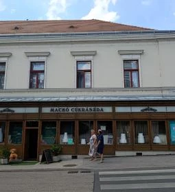 Mackó Cukrászda és Snack