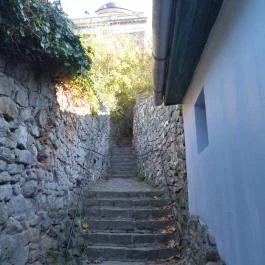 Macskalépcső, Esztergom - Egyéb