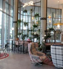 Mad Dog Coffee - Hangár