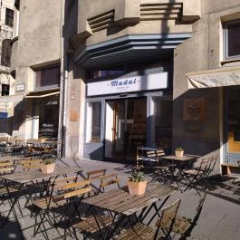 Madal Cafe - Alkotmány utca Budapest - Külső kép