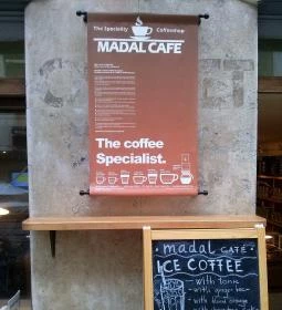 Madal Cafe - Hollán Ernő utca