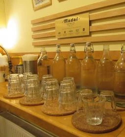 Madal Cafe - Hollán Ernő utca