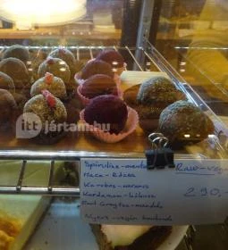 Madal Cafe - Ferenciek tere