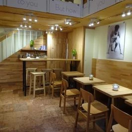 Madal Cafe - Ferenciek tere Budapest - Belső