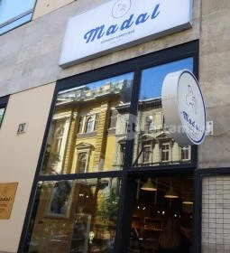 Madal Cafe - Ferenciek tere