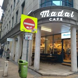 Madal Cafe - Specialty Coffee Shop - Király Budapest - Külső kép