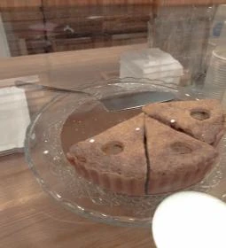 Madal Cafe - Specialty Coffee Shop - Király