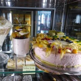 Magház Étterem & Teaház Budapest - Étel/ital